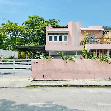 Smell Rose Beach Garden Batu Ferringhi Exterior photo